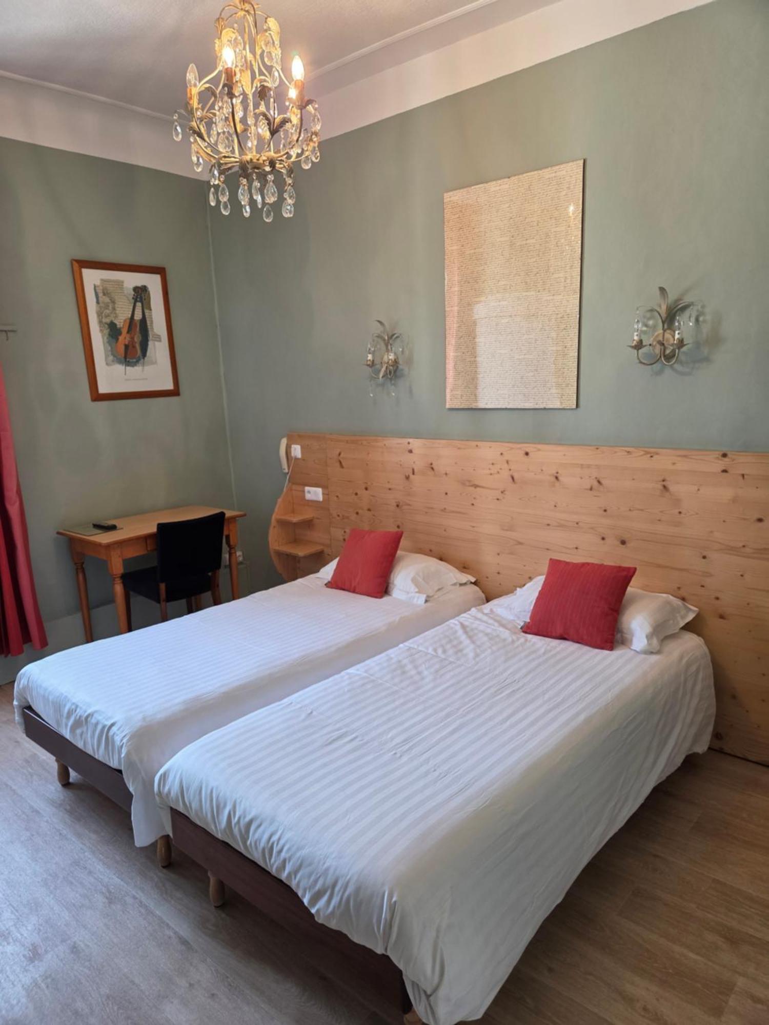 Hostellerie Du Parc Камбо-ле-Бен Екстериор снимка